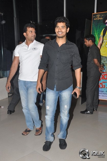 Celebs-at-Lakshmi-Raave-Maa-Intiki-Preview